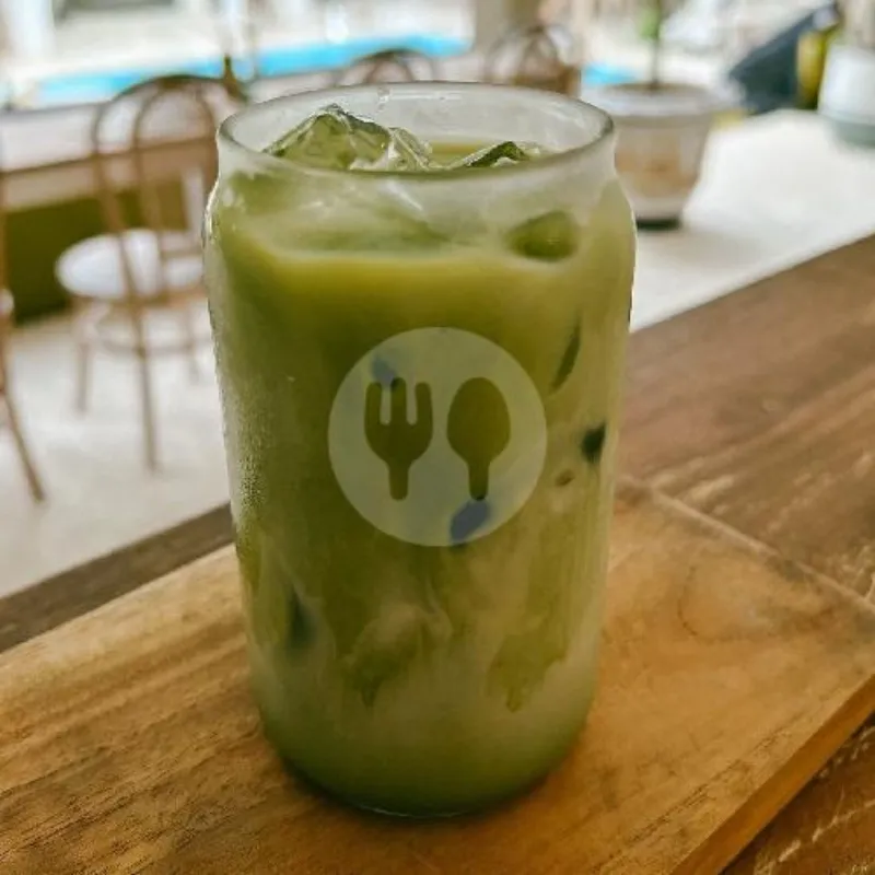 Ice Matcha Latte