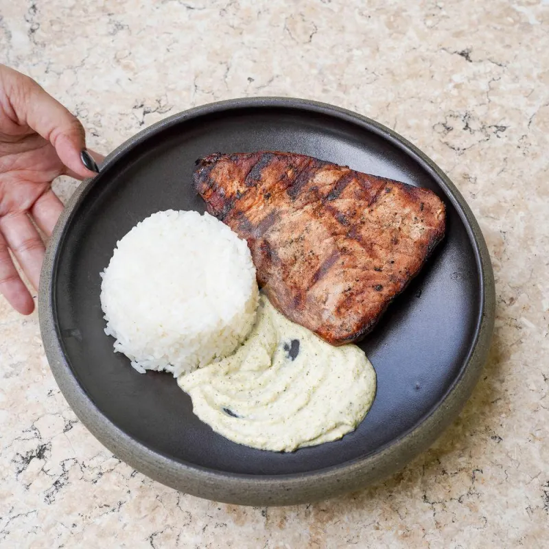 Tuna Steak & Rice with Broccoli Yogurt